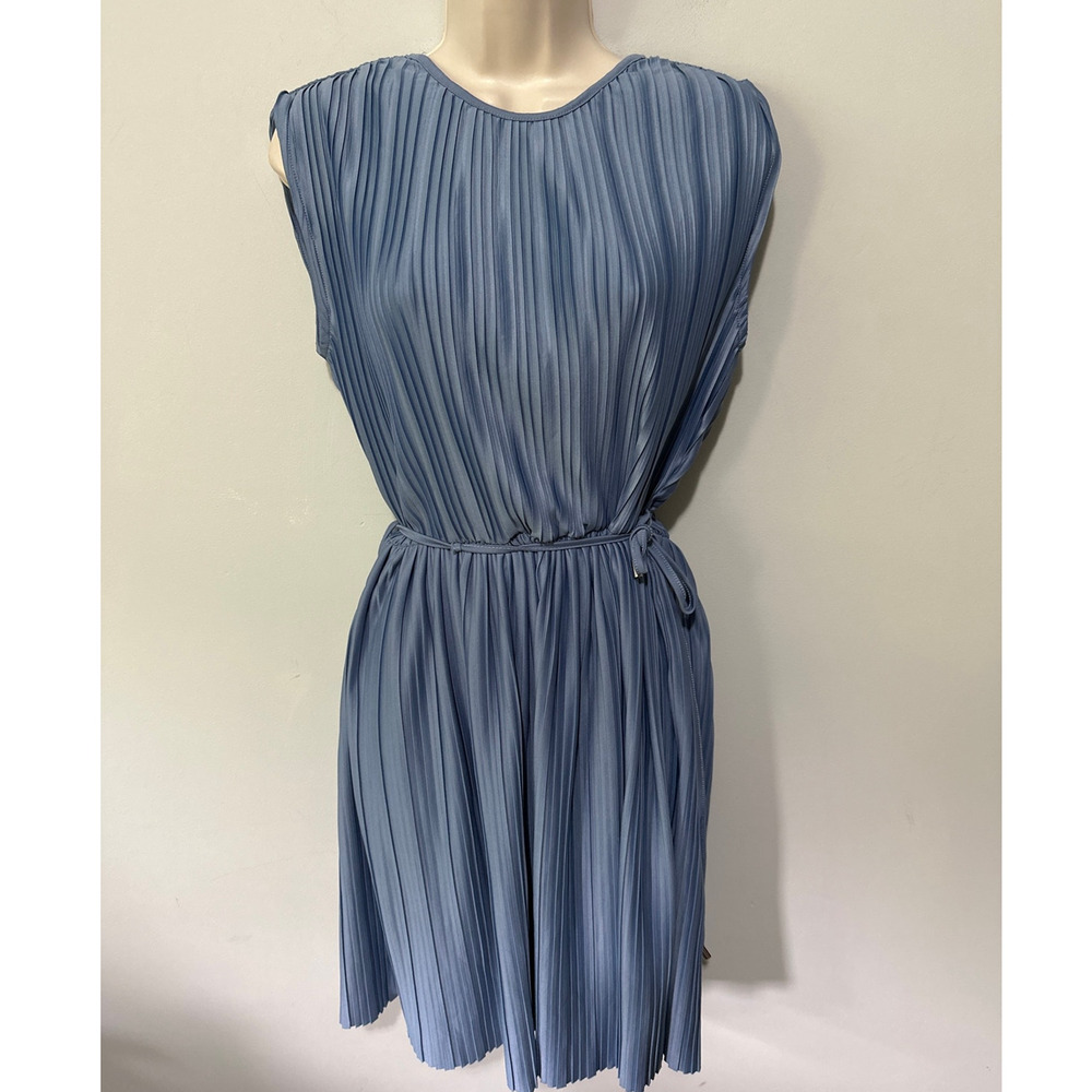 Fisherfield Dress Womens 36 US Small Blue Belted Pleated Understated Minimalist